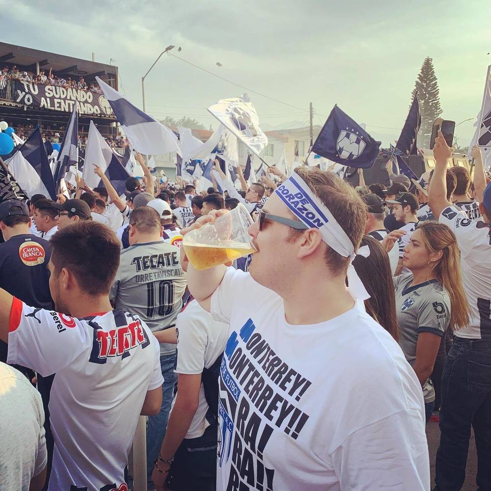 Meet your Posher, Derek